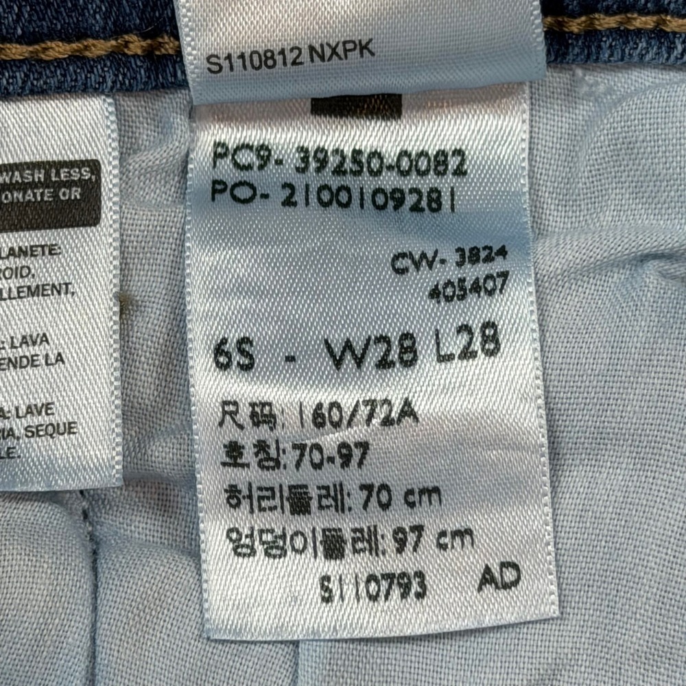 Levi's‎ Classic Straight Jeans Women 6S W28 L28 Blue Good Mid Wash Denim - Picture 11 of 14
